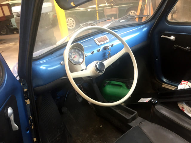 Fiat-500-blauw